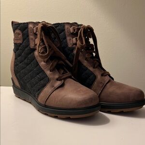 Sorel Women's Black and Brown Winter Boots